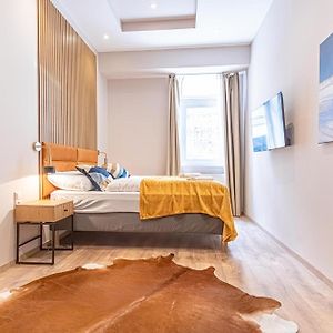 Kamer met een Queen Size Bed
